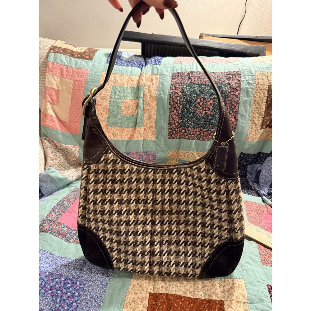 COACH Hamptons Wool Houndstooth Shoulder Bag Purse Brown Leather Handle Suede